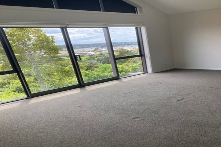 Photo of property in 108b Coronation Road, Hillcrest, Auckland, 0627