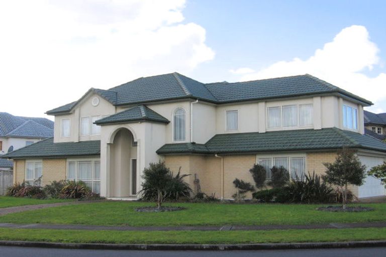 Photo of property in 9 Claremont Way, East Tamaki Heights, Auckland, 2016