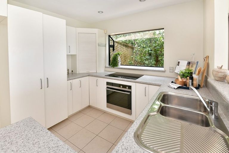 Photo of property in 17a Duncansby Road, Stanmore Bay, Whangaparaoa, 0932