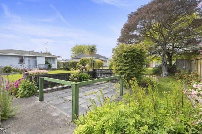 Photo of property in 17 Totara Street, Otaki, 5512