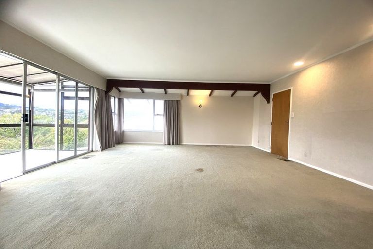 Photo of property in 4 Windermeer Grove, Churton Park, Wellington, 6037