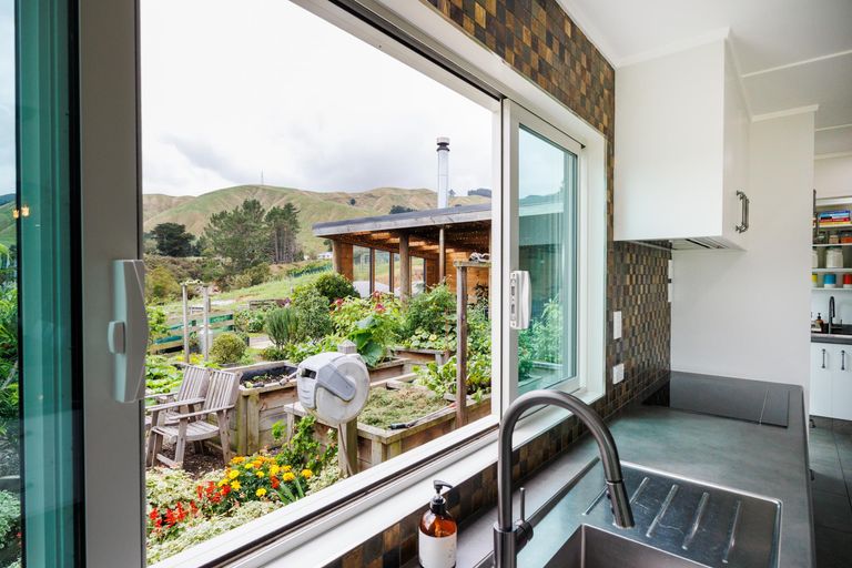 Photo of property in 165 Albert Road, Tokomaru, Palmerston North, 4474
