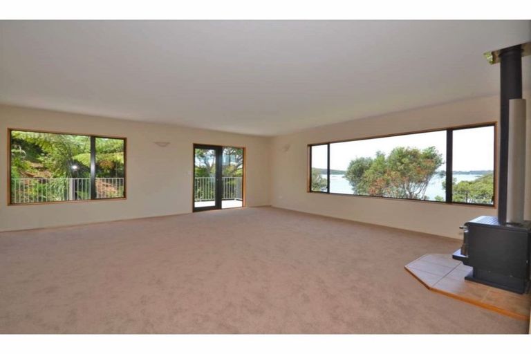 Photo of property in 71 Rangitane Loop Road, Kerikeri, 0294