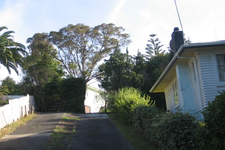 Photo of property in 11 Roband Avenue, Glenfield, Auckland, 0629