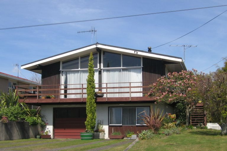 Photo of property in 32 Hillcrest Avenue, Hillcrest, Rotorua, 3015