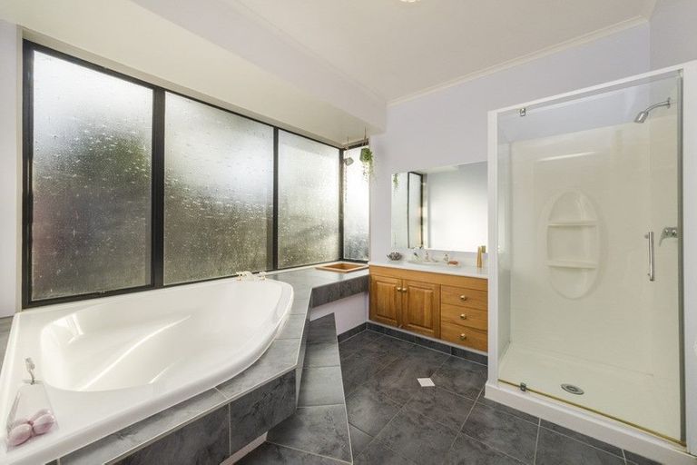 Photo of property in 19 Truscott Grove, Awapuni, Palmerston North, 4412