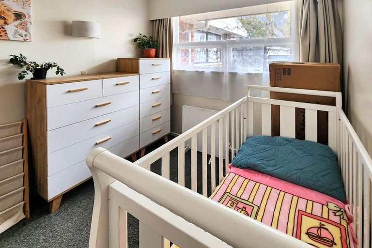 Photo of property in 10 Amberley Grove, Hutt Central, Lower Hutt, 5010