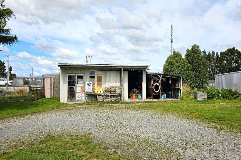 Photo of property in 87 Robertson Street, Upper Charlton, Gore, 9710