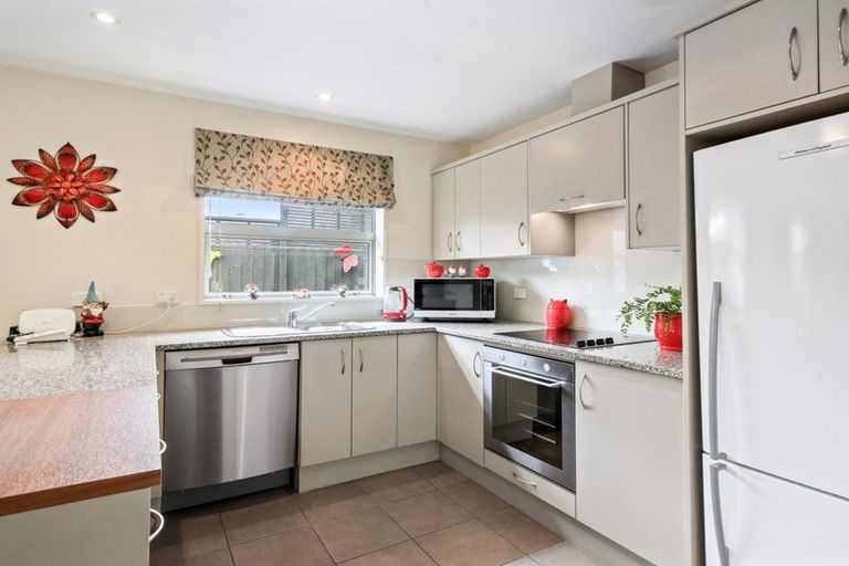 Photo of property in 24/56 Gladson Avenue, Sockburn, Christchurch, 8042