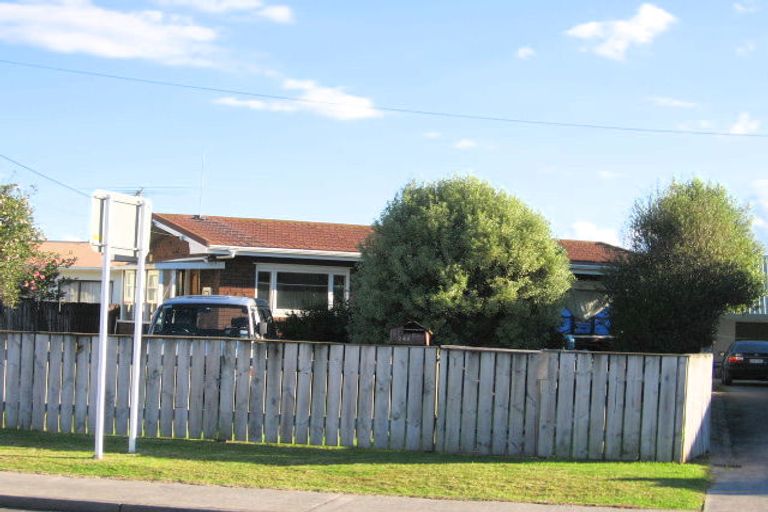 Photo of property in 248 Centreway Road, Orewa, 0931