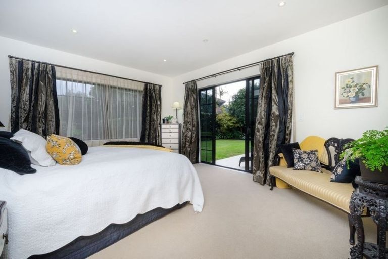 Photo of property in 9 Kahala Place, West Harbour, Auckland, 0618