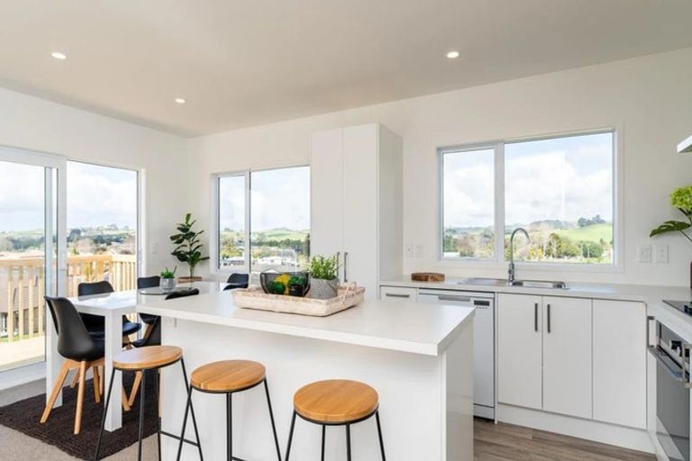 Photo of property in 1 Fantail Way, Mangawhai, 0505