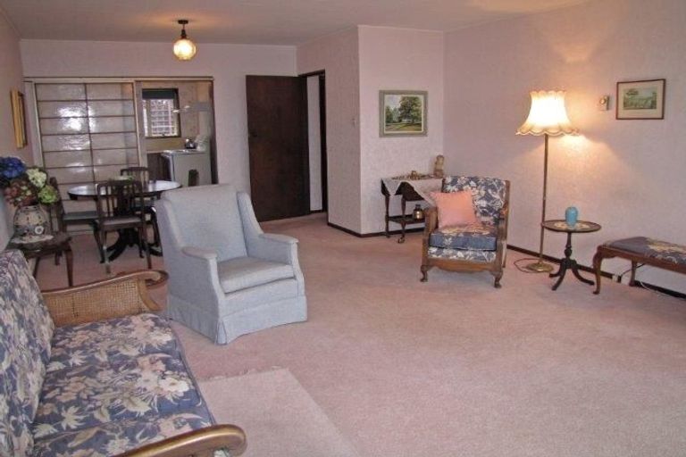 Photo of property in 2/126 Thompson Road, Bluff Hill, Napier, 4110