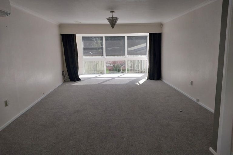 Photo of property in 2 Leybourne Avenue, Waikanae, 5036