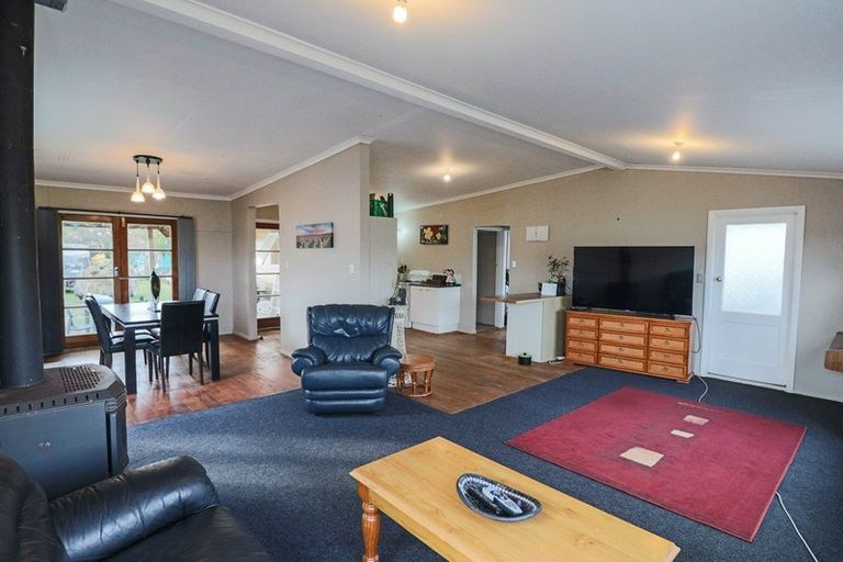Photo of property in 13 Pratt Avenue, Foxton Beach, Foxton, 4815