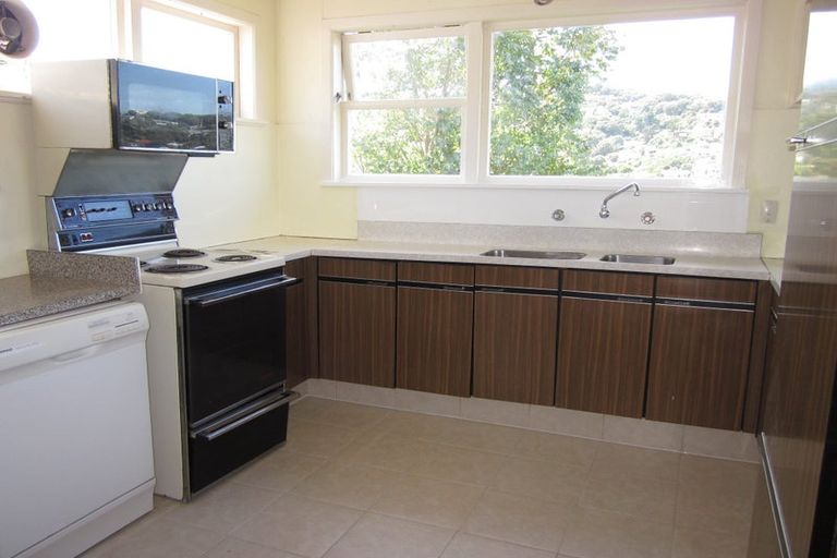 Photo of property in 28 Revans Street, Miramar, Wellington, 6022