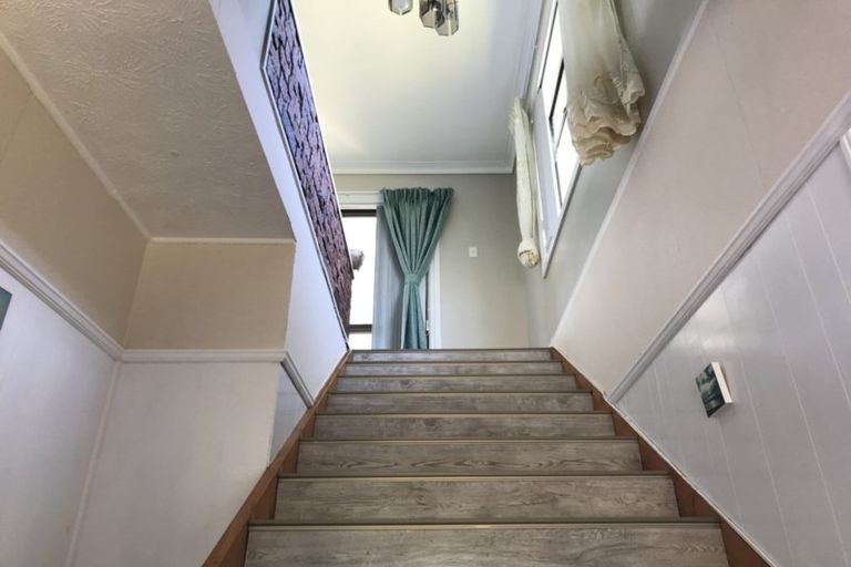 Photo of property in 26 Widmore Drive, Massey, Auckland, 0614