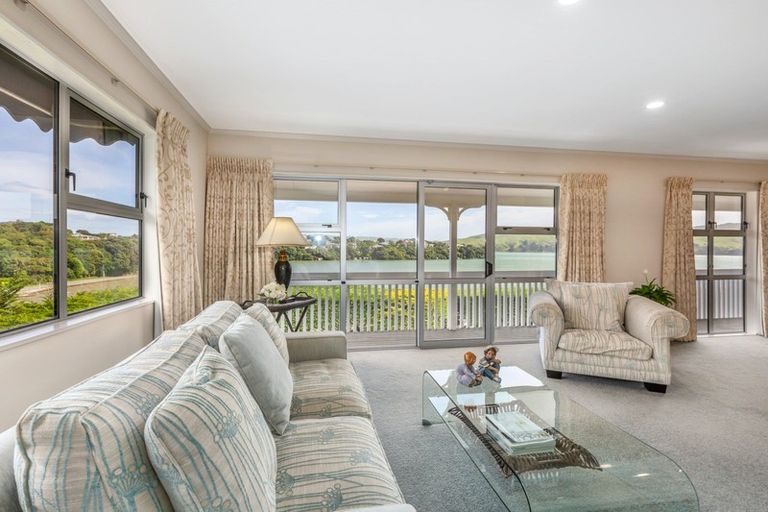 Photo of property in 15 Bosun Terrace, Whitby, Porirua, 5024