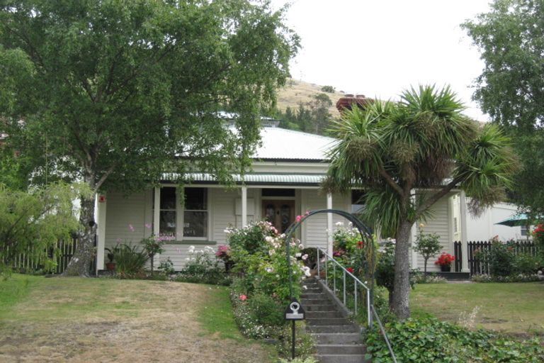 Photo of property in 57 Port Hills Road, Heathcote Valley, Christchurch, 8022