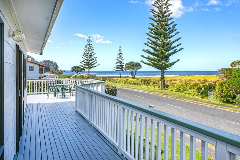 Photo of property in 226 Onemana Drive, Onemana, Whangamata, 3691
