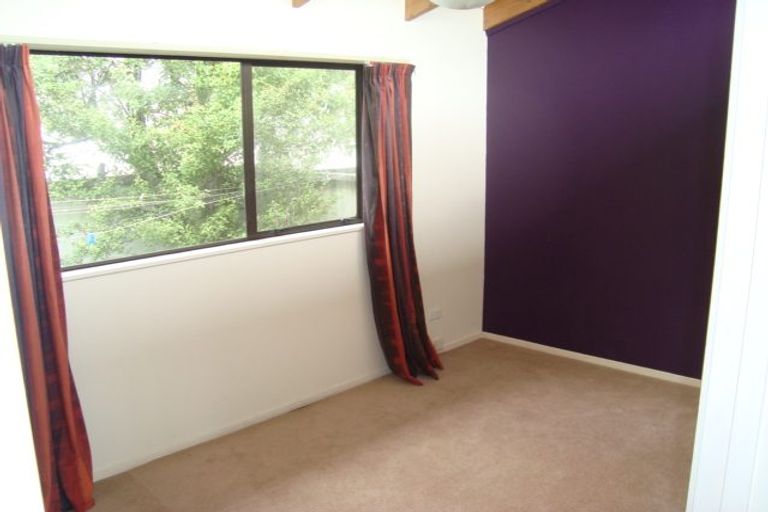 Photo of property in 5/38 Mahara Avenue, Birkenhead, Auckland, 0626