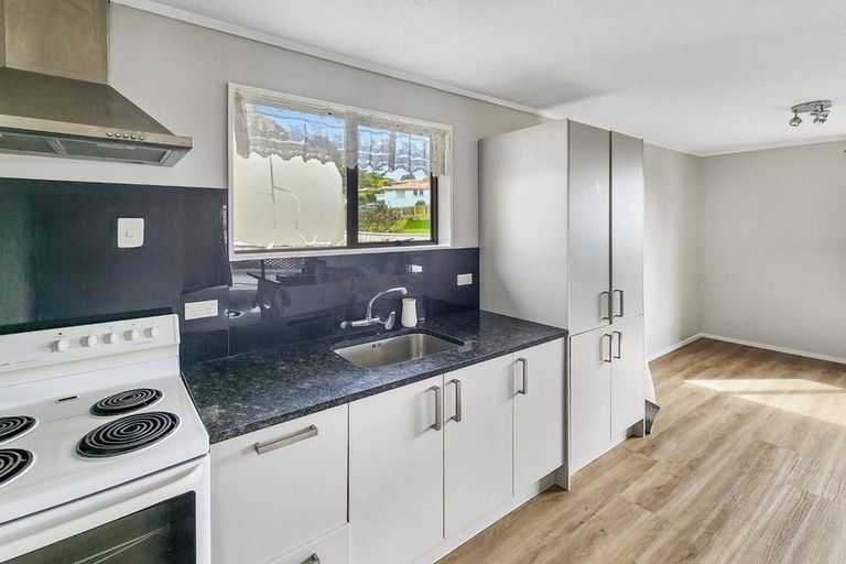 Photo of property in 154 Sievers Grove, Cannons Creek, Porirua, 5024