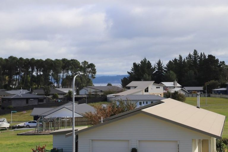 Photo of property in 173 Parekaawa Drive, Motuoapa, 3382