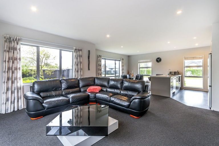 Photo of property in 13 Bellvue Drive, Prebbleton, 7604