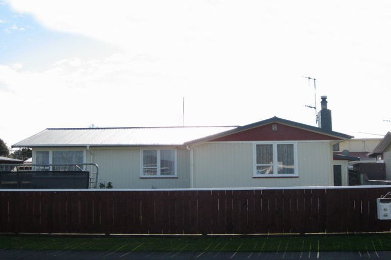 Photo of property in 1 Murdoch Place, Raureka, Hastings, 4120