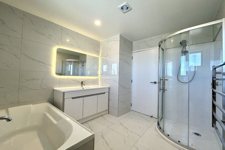 Photo of property in 66 Casuarina Road, Half Moon Bay, Auckland, 2012