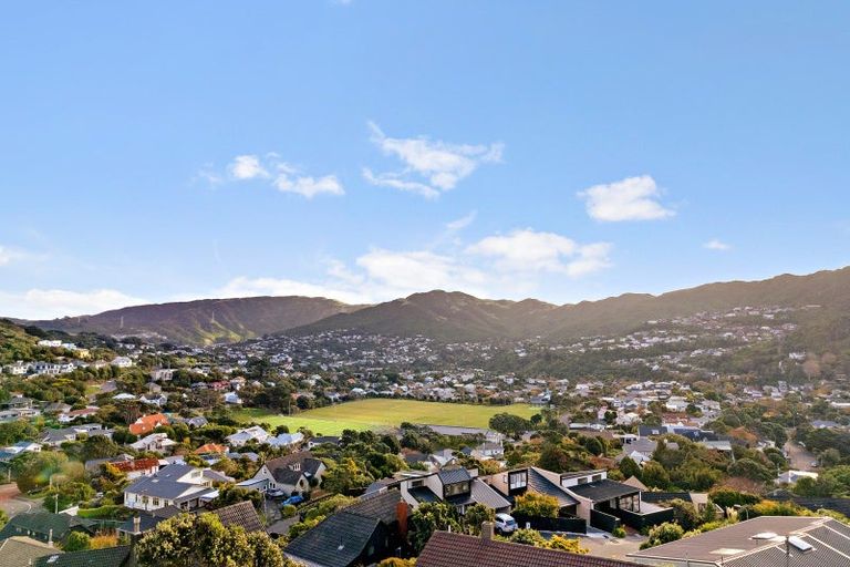 Photo of property in 11a Himalaya Crescent, Khandallah, Wellington, 6035