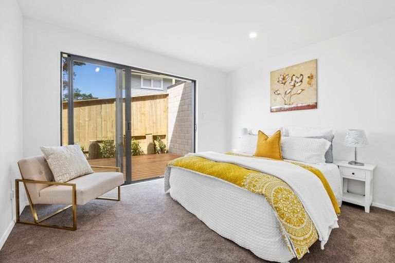 Photo of property in 113b Sunrise Avenue, Murrays Bay, Auckland, 0630