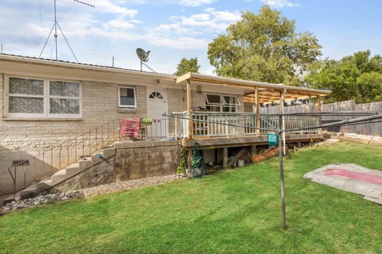 Photo of property in 2/55 Ennis Avenue, Pakuranga Heights, Auckland, 2010