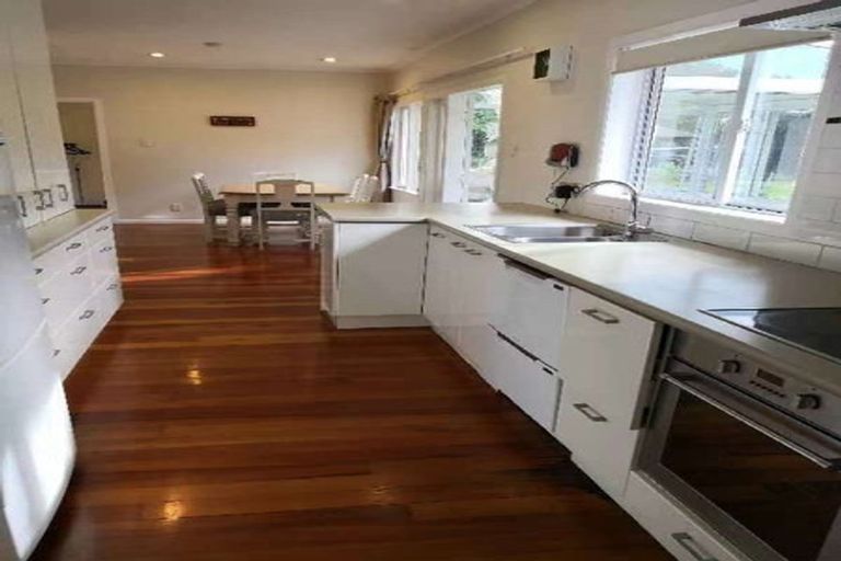 Photo of property in 1/134 Nile Road, Milford, Auckland, 0620