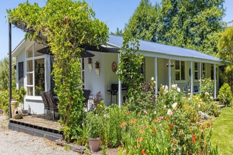 Photo of property in 274 High Street North, Carterton, 5713