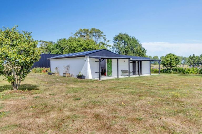 Photo of property in 208 Ngatimaru Road, Tikorangi, Waitara, 4383