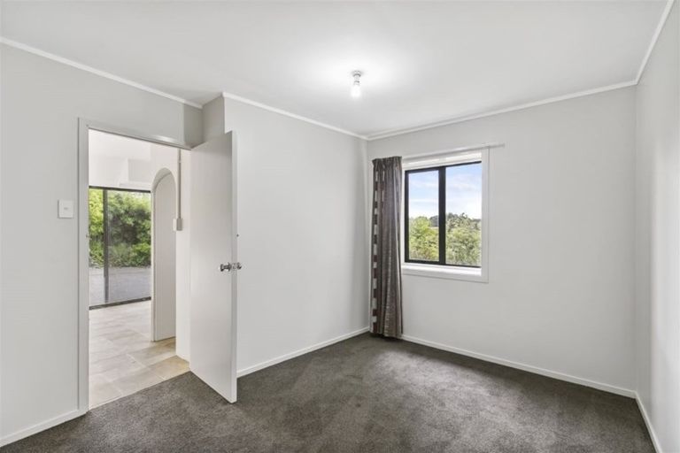 Photo of property in 123 Oreil Avenue, West Harbour, Auckland, 0618