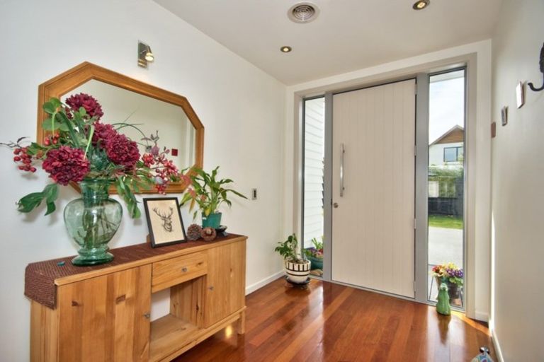 Photo of property in 1 Orbell Drive, Lake Hayes, Queenstown, 9304
