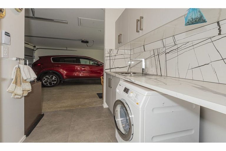 Photo of property in 21 Capstone Place, Te Kamo, Kamo, 0185