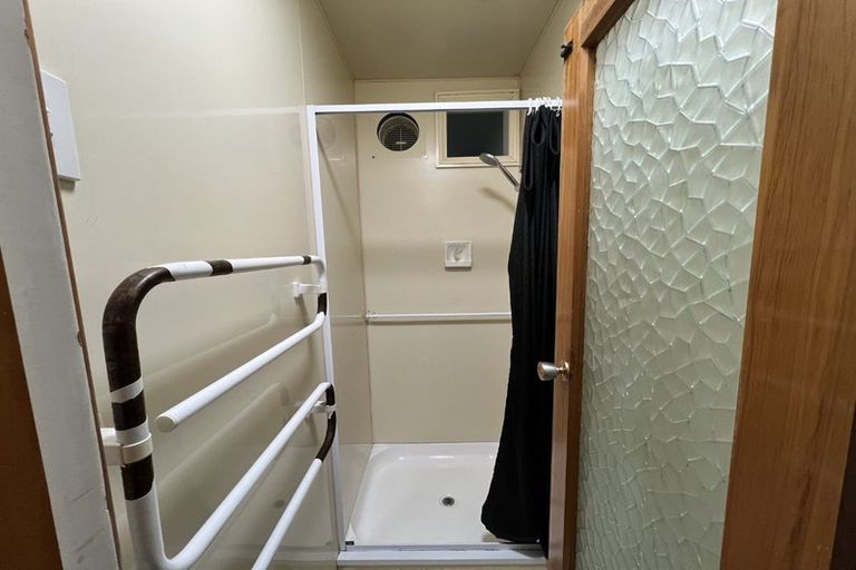 Photo of property in 4 Newbridge Place, Ilam, Christchurch, 8041