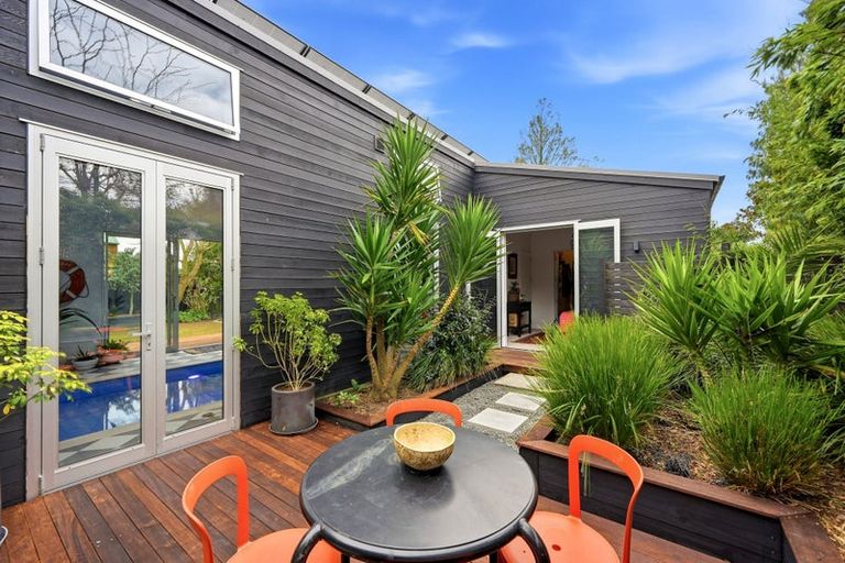 Photo of property in 9 Hadlow Place, Burnside, Christchurch, 8041