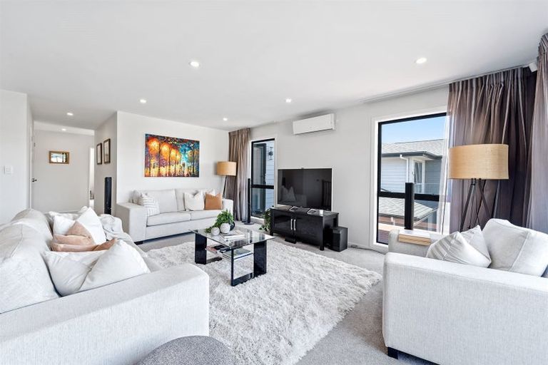 Photo of property in 37 Remuremu Street, Long Bay, Auckland, 0630