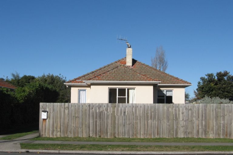 Photo of property in 102 Latham Street, Marewa, Napier, 4110