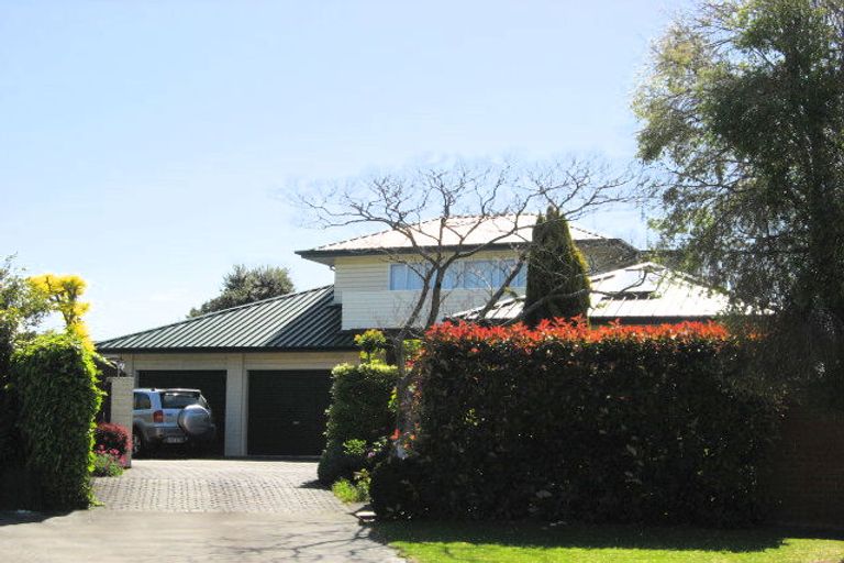 Photo of property in 18 Bannister Place, Ilam, Christchurch, 8053