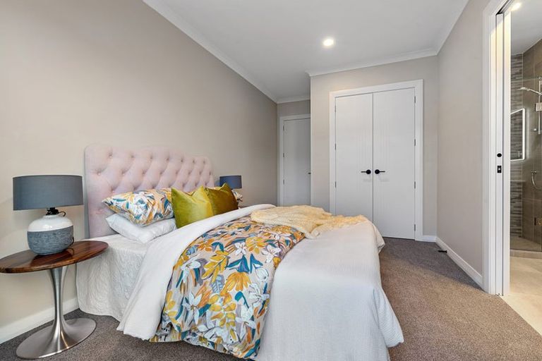 Photo of property in 56 Kewa Road, Albany Heights, Auckland, 0632