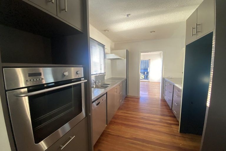 Photo of property in 4 Lees Grove, Wainuiomata, Lower Hutt, 5014