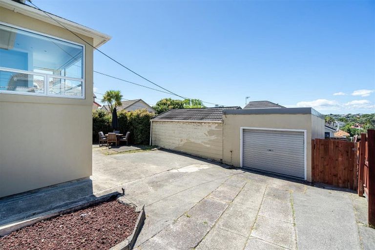 Photo of property in 1/22 Onepoto Road, Hauraki, Auckland, 0622