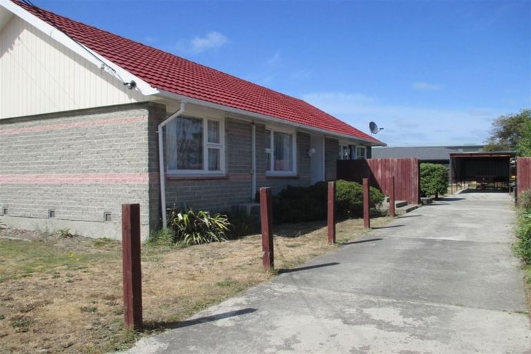 Photo of property in 6 Wimborne Crescent, Aranui, Christchurch, 8061