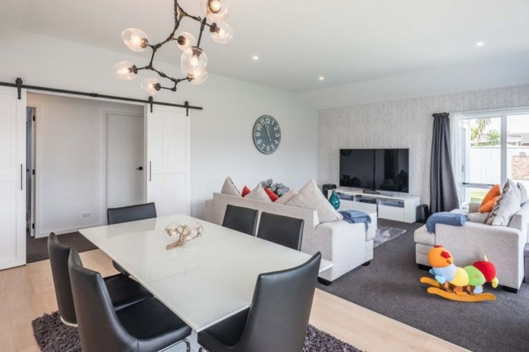 Photo of property in 316a Te Moana Road, Waikanae, 5036