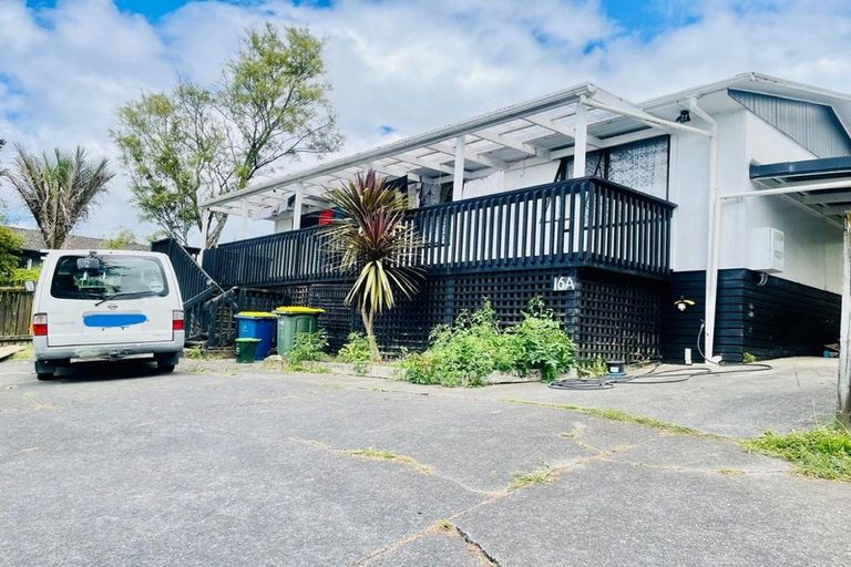 Photo of property in 1/16 Sarajevo Place, Massey, Auckland, 0614